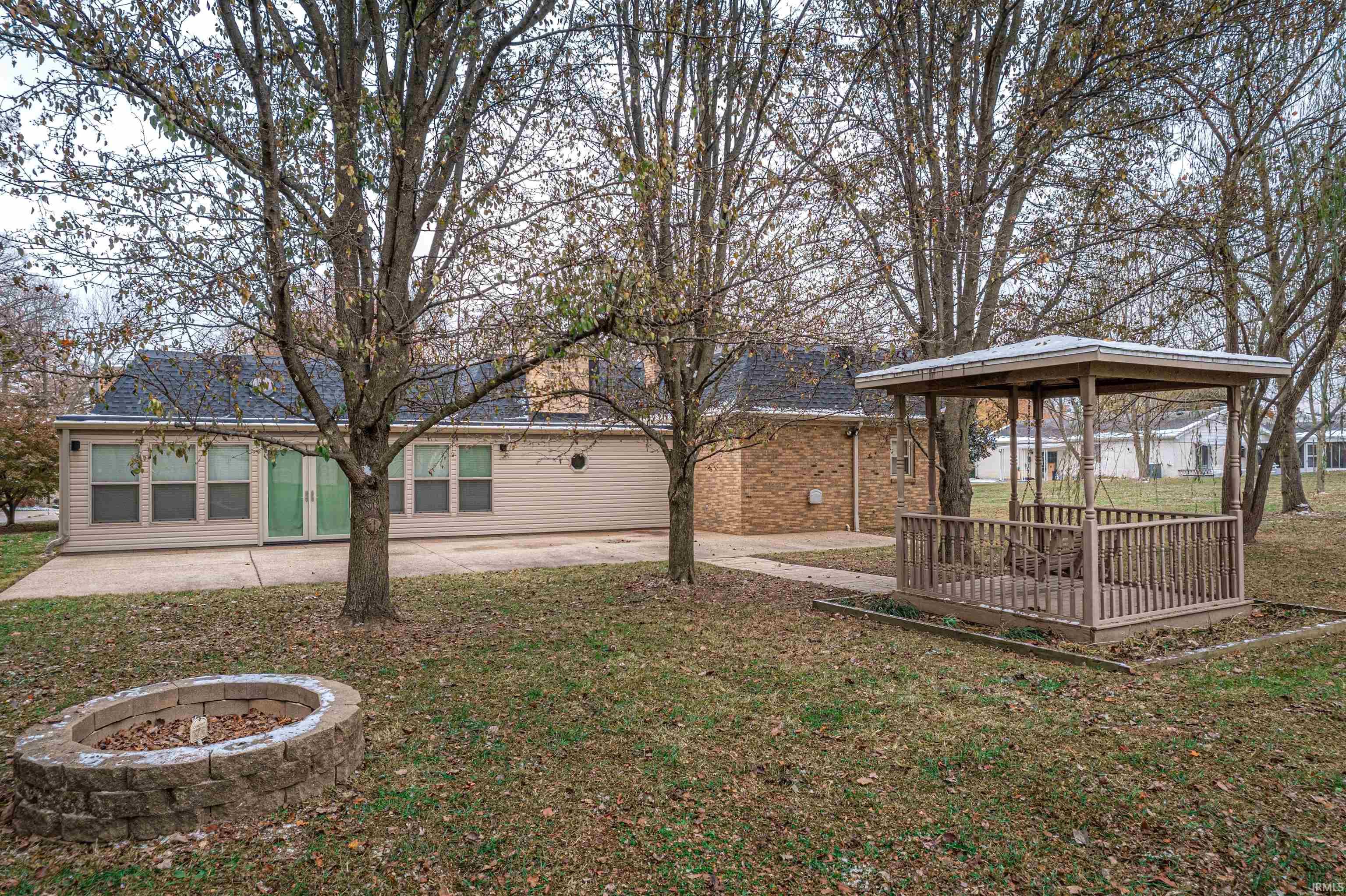 1633 Old Plank Road Newburgh, IN 47630 - Photo 4 of 36