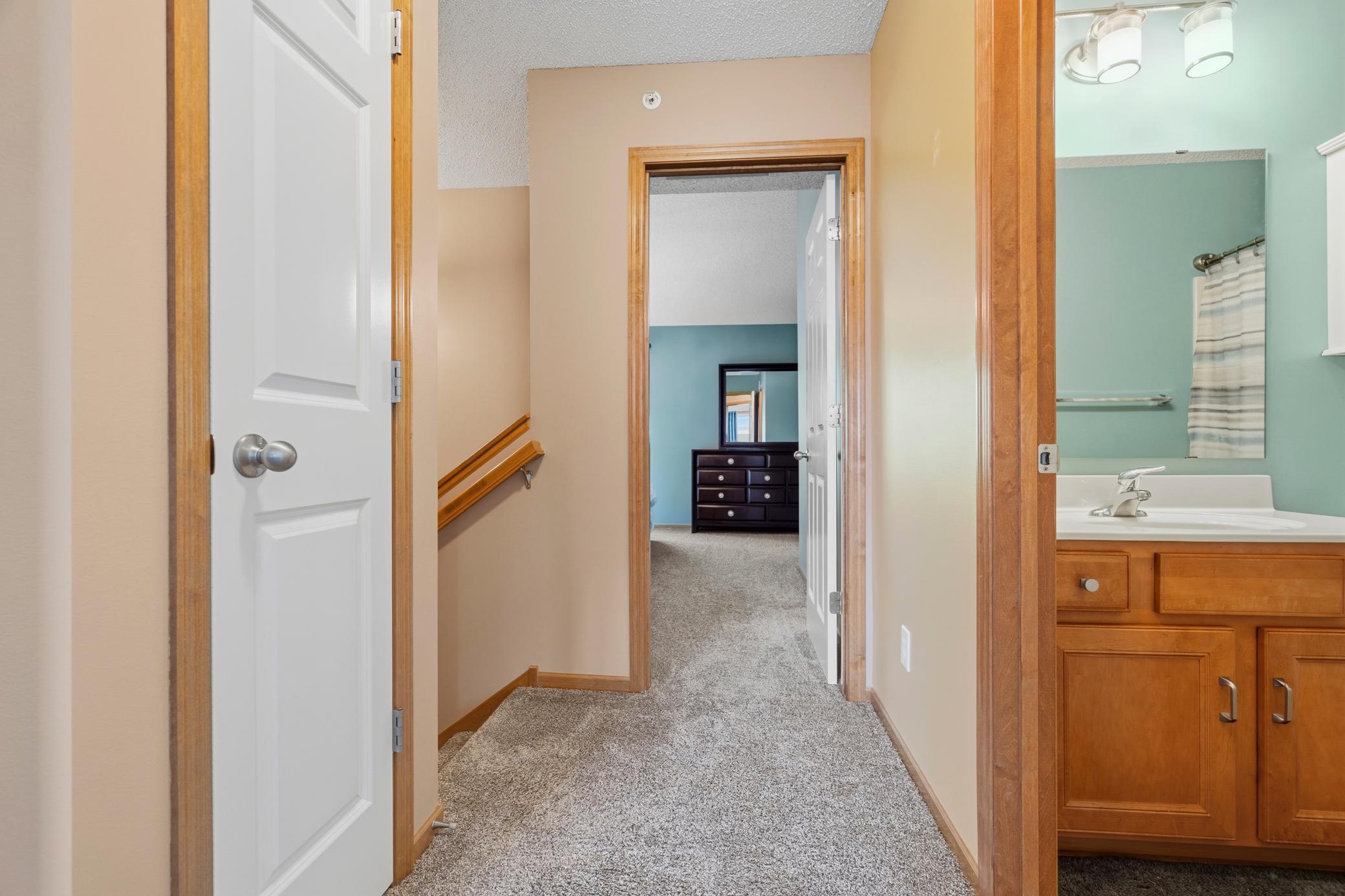 407 Lookout Place Columbia Heights, MN 55421 - Photo 15 of 33
