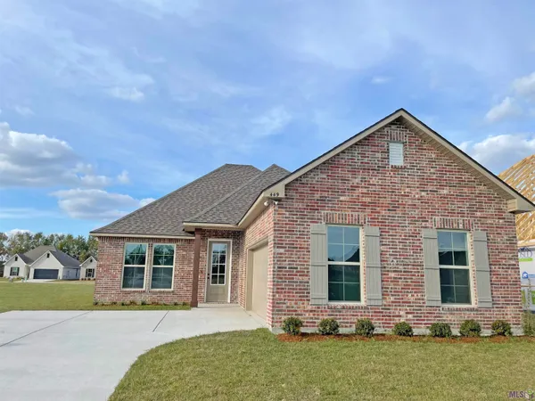 $303,082 | 449 Rue Des Affaires, Houma, LA 70364
