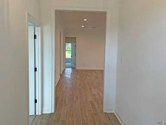 $303,082 | 449 Rue Des Affaires, Houma, LA 70364