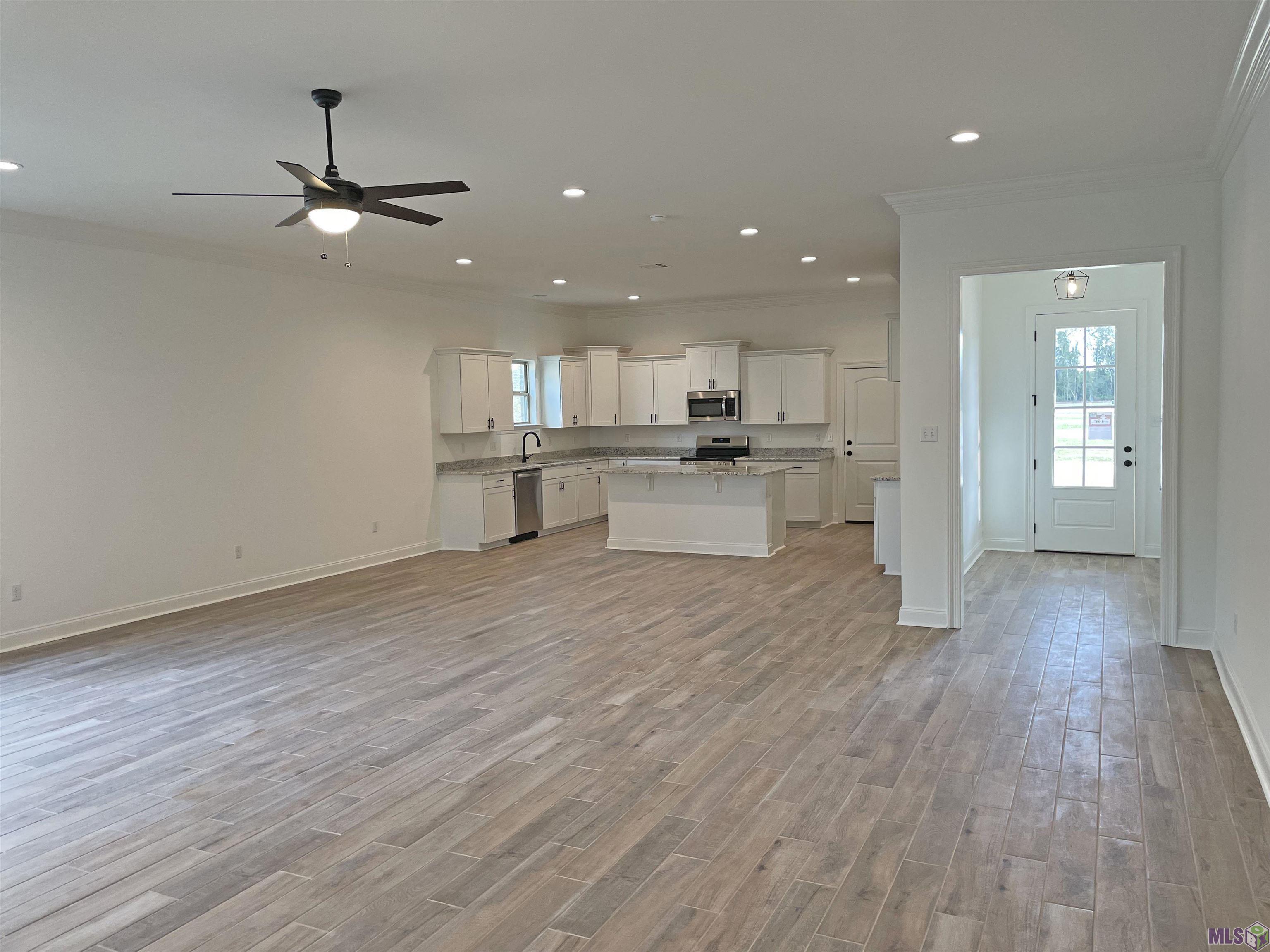 449 Rue Des Affaires Houma, LA 70364 - Photo 3 of 8