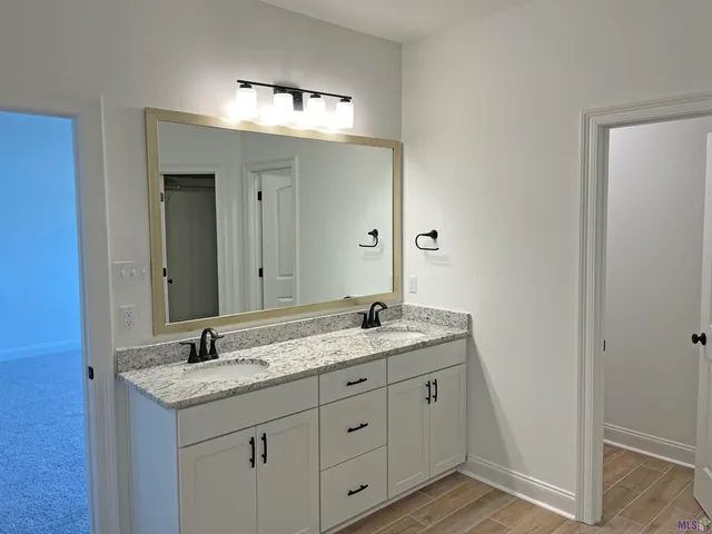 $303,082 | 449 Rue Des Affaires, Houma, LA 70364