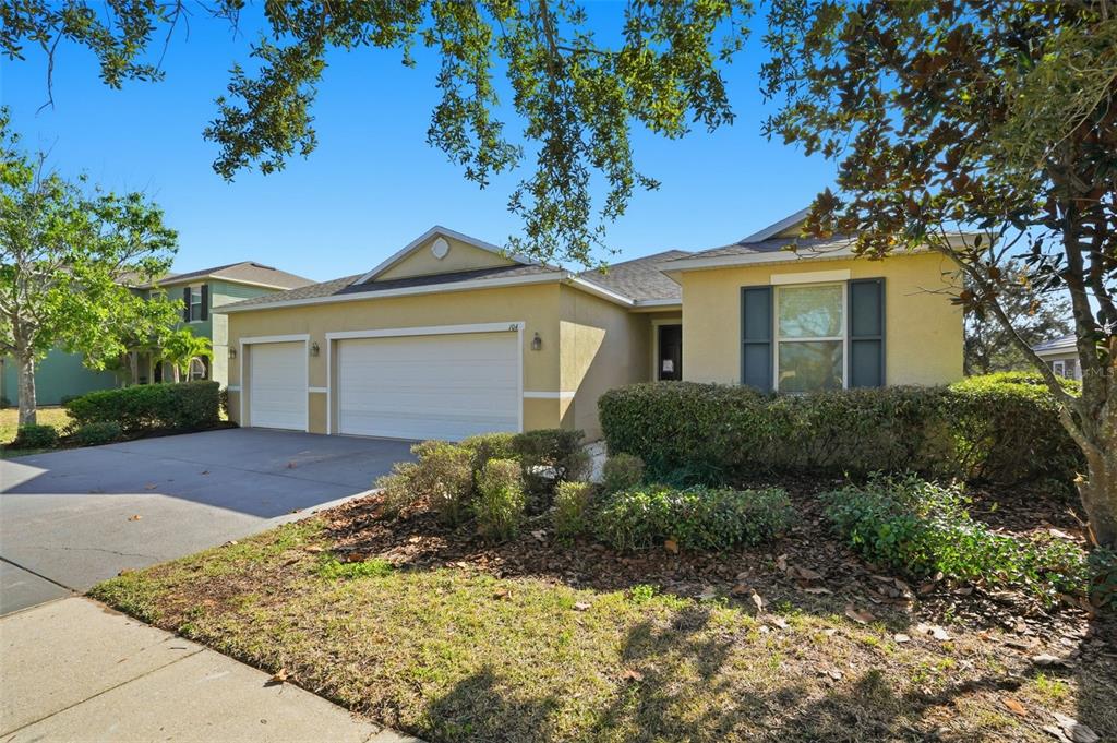 104 Star Shell Drive Apollo Beach, FL 33572 - Photo 2 of 26