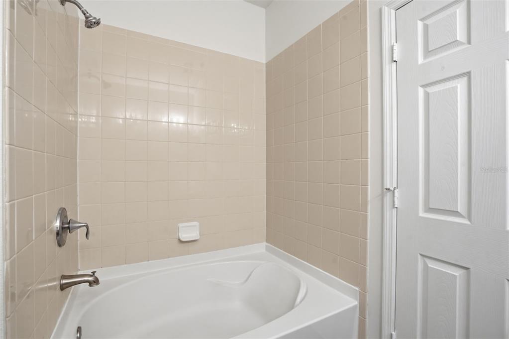 104 Star Shell Drive Apollo Beach, FL 33572 - Photo 21 of 26