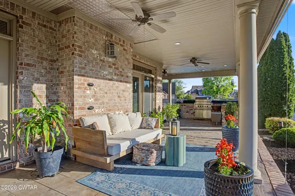 $799,900 | 29 Nottingham Drive, Jackson, TN 38305