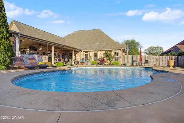 $799,900 | 29 Nottingham Drive, Jackson, TN 38305