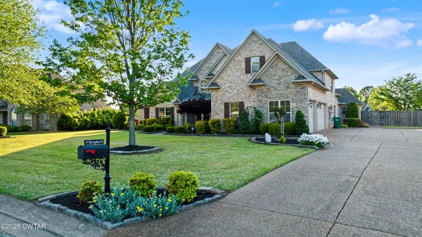 $799,900 | 29 Nottingham Drive, Jackson, TN 38305