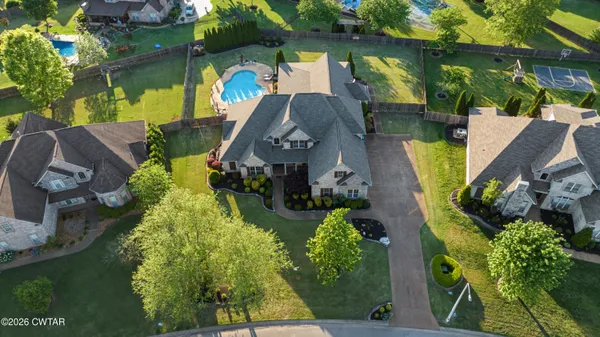$799,900 | 29 Nottingham Drive, Jackson, TN 38305