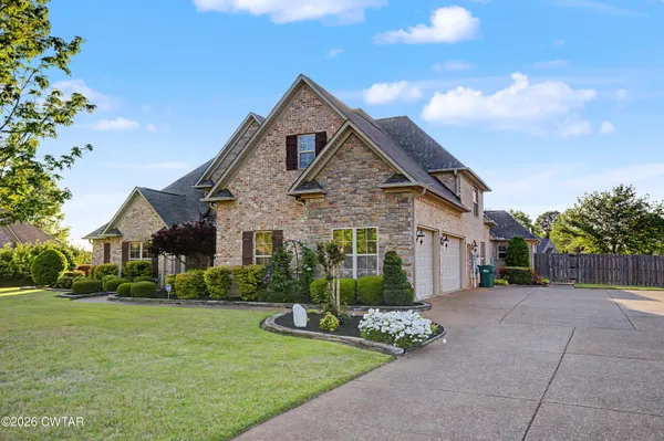 $799,900 | 29 Nottingham Drive, Jackson, TN 38305