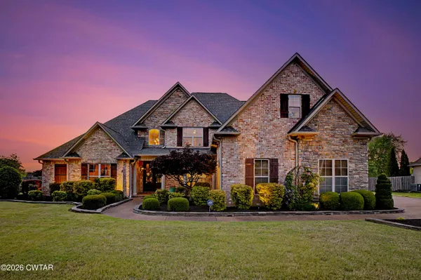 $799,900 | 29 Nottingham Drive, Jackson, TN 38305