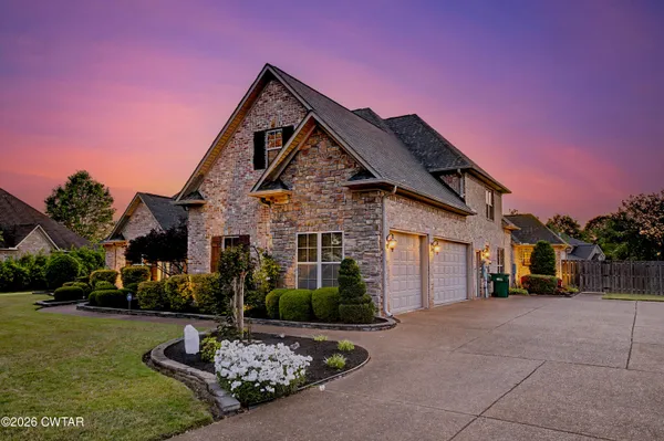 $799,900 | 29 Nottingham Drive, Jackson, TN 38305