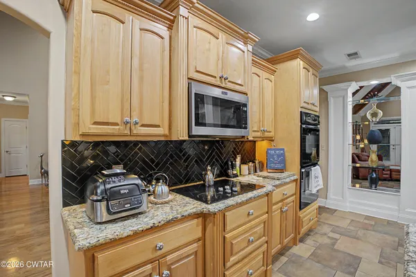 $799,900 | 29 Nottingham Drive, Jackson, TN 38305