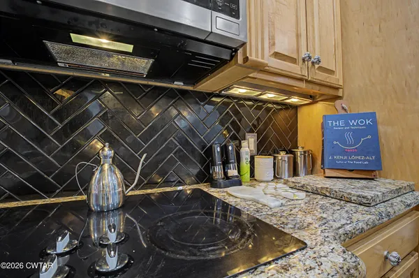 $799,900 | 29 Nottingham Drive, Jackson, TN 38305