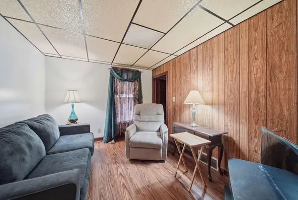 $150,000 | 826 Carl Breeding Way, Jackson, MI 49203