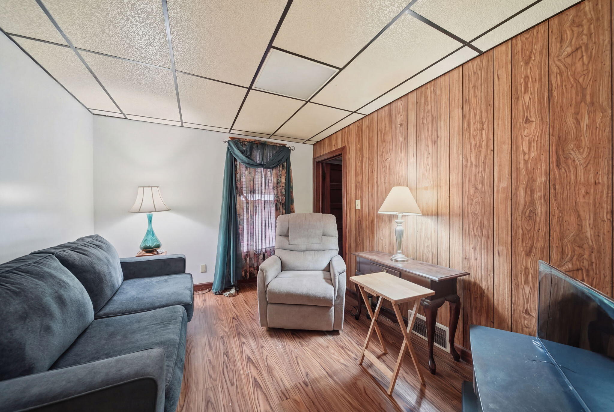 826 Carl Breeding Way Jackson, MI 49203 - Photo 14 of 26 11-web-or-mls-DSC08196