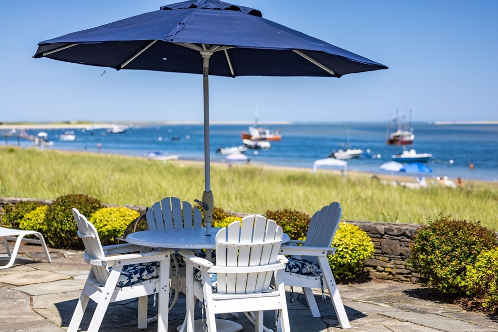 166 Shore Road Chatham, MA 02633 - Photo 9 of 39 Gallery Image 9
