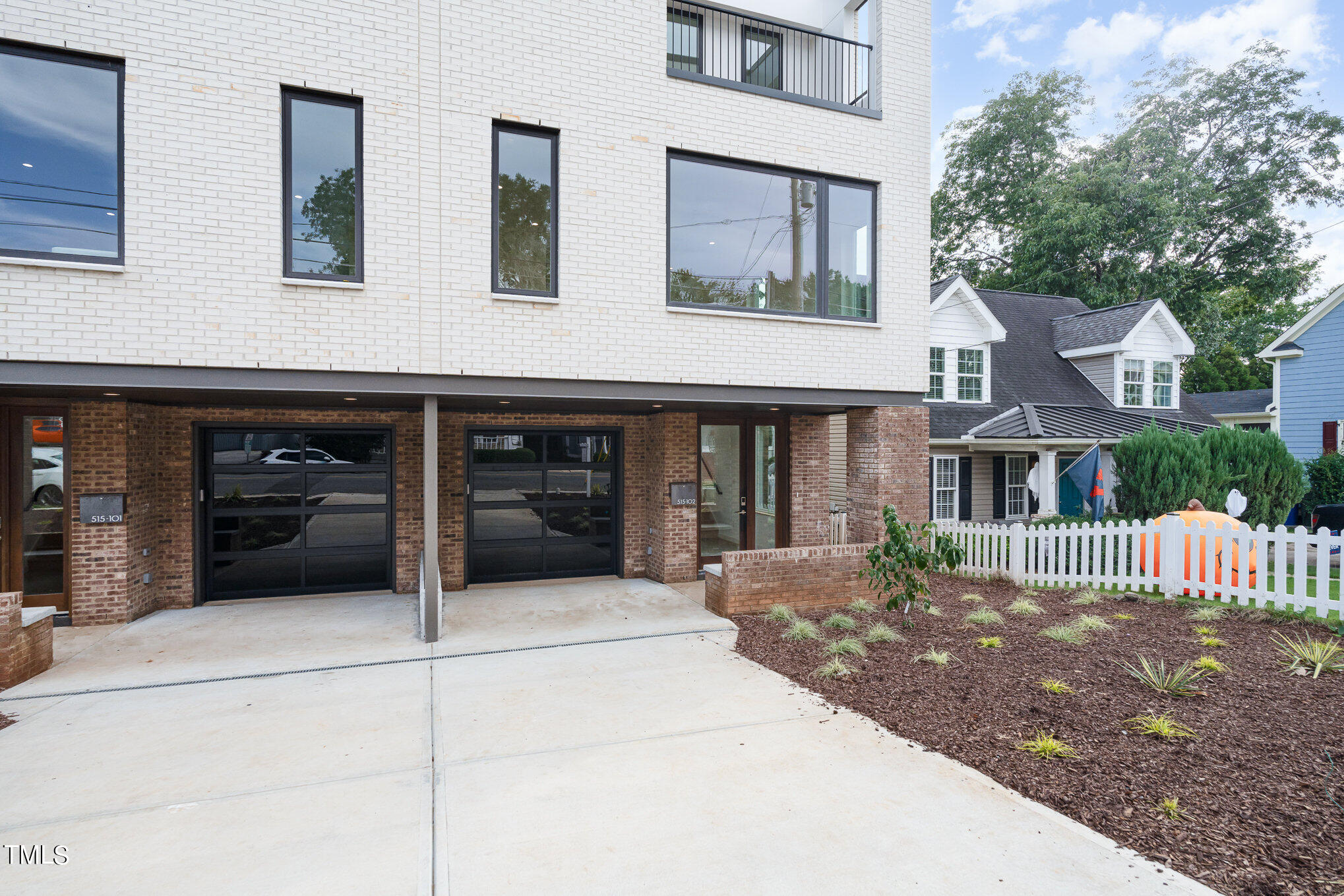 515 West Lenoir Street, Unit 102 Raleigh, NC 27601 - Photo 5 of 50 003_ndp2142-edit