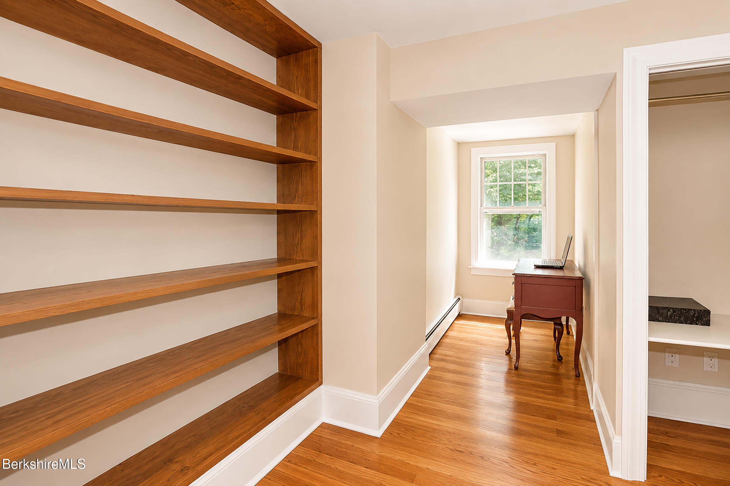 53 Main Street Stockbridge, MA 01262 - Photo 44 of 61 dressing room