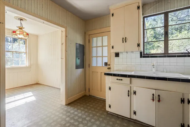 $199,000 | 1714 Monticello Drive, Tallahassee, FL 32303