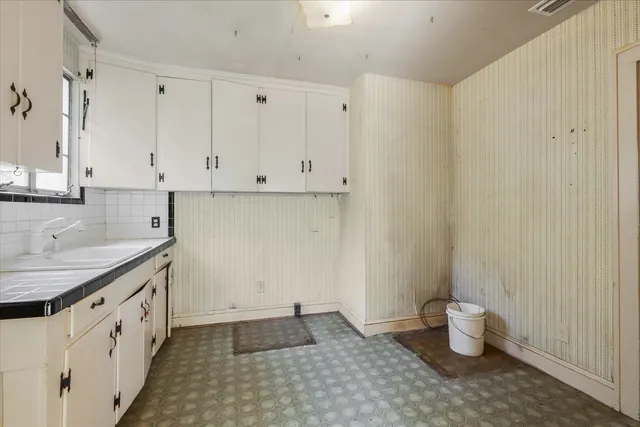 $199,000 | 1714 Monticello Drive, Tallahassee, FL 32303