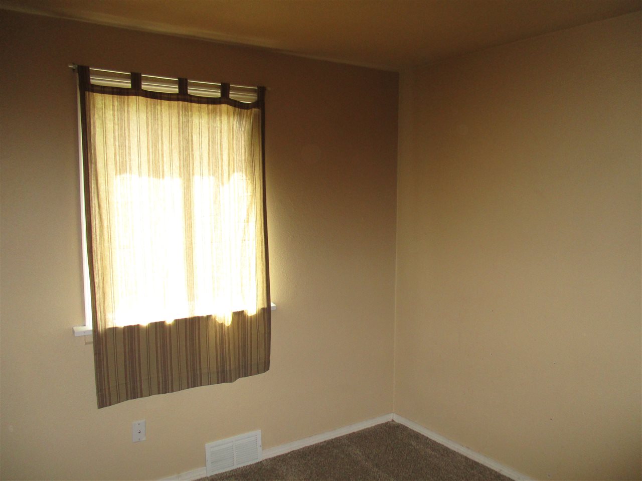 804 South University Road Spokane Valley, WA 99206 - Photo 15 of 15 Gallery Image 15