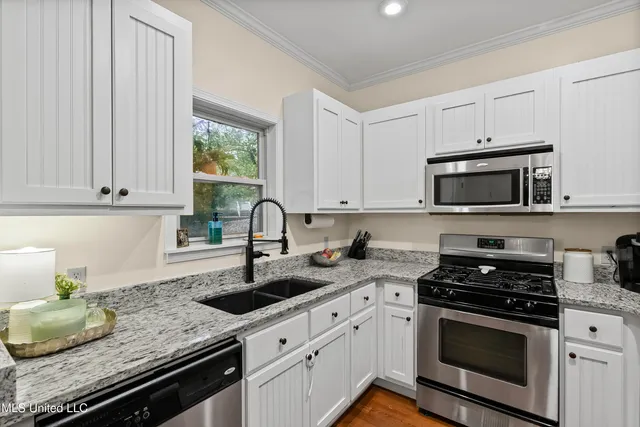 $409,999 | 102 Robin Way, Oxford, MS 38655