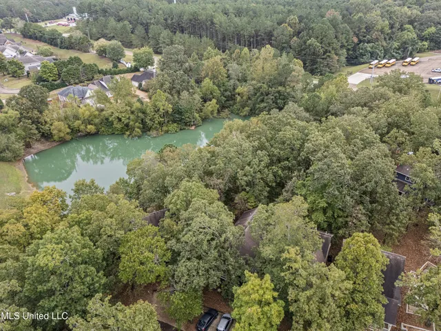 $409,999 | 102 Robin Way, Oxford, MS 38655