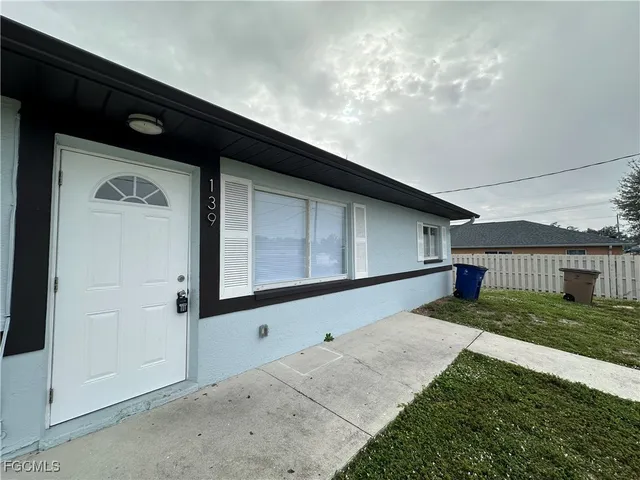 $1,195 | 137-139 Gordon Avenue South, Unit 139, Lehigh Acres, FL 33973