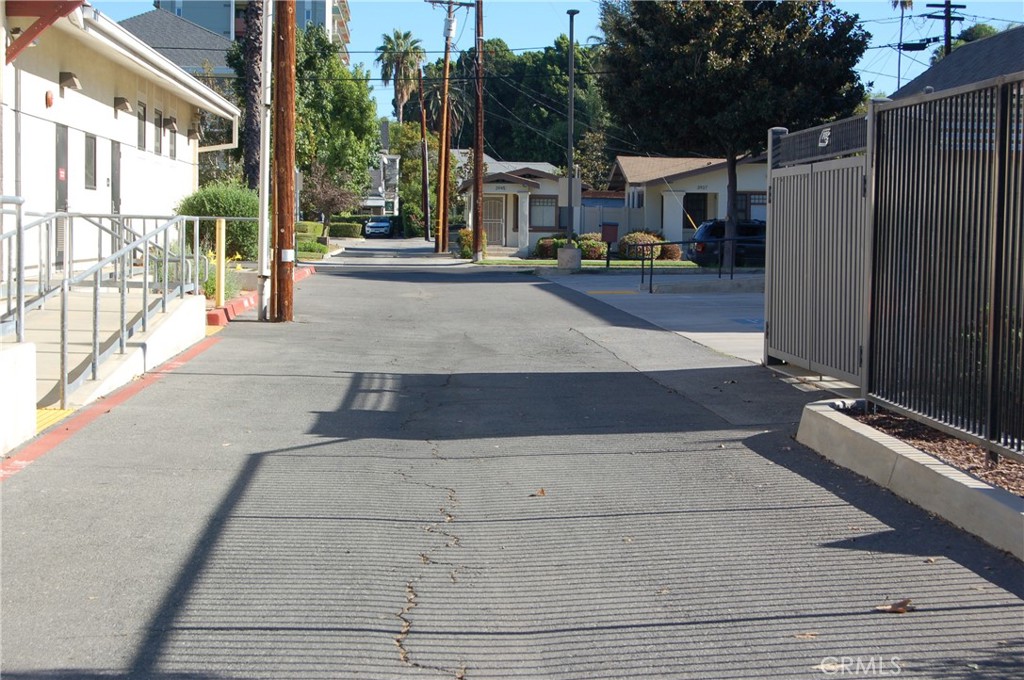 4162 Chestnut Street Riverside, CA 92501 - Photo 31 of 33 ALLEY