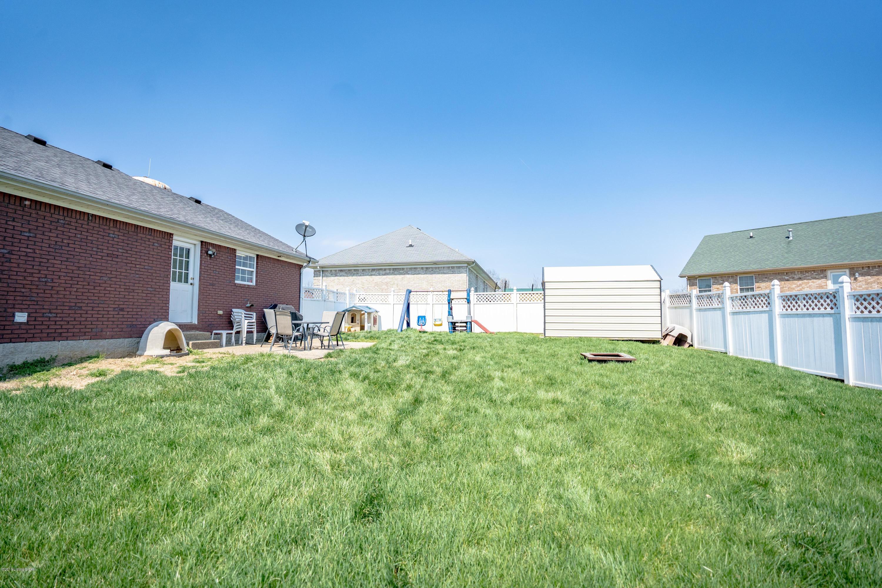 614 Forest Ridge Drive Mount Washington, KY 40047 - Photo 31 of 39 DSC00252