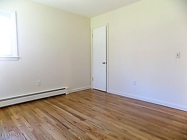 87 New Lenox Road Lenox, MA 01240 - Photo 14 of 34 13 Bed 1b