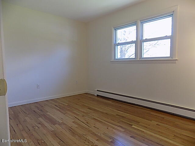 87 New Lenox Road Lenox, MA 01240 - Photo 16 of 34 15 Bed 2a