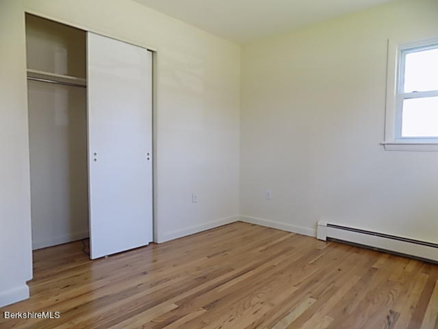 87 New Lenox Road Lenox, MA 01240 - Photo 19 of 34 18 Bed 3b