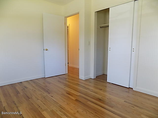 87 New Lenox Road Lenox, MA 01240 - Photo 20 of 34 19 Bed 3c