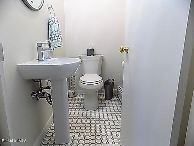 87 New Lenox Road Lenox, MA 01240 - Photo 22 of 34 22 Half Bath
