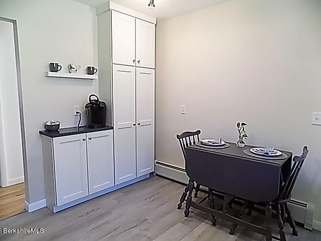 87 New Lenox Road Lenox, MA 01240 - Photo 7 of 34 6 Kit 2