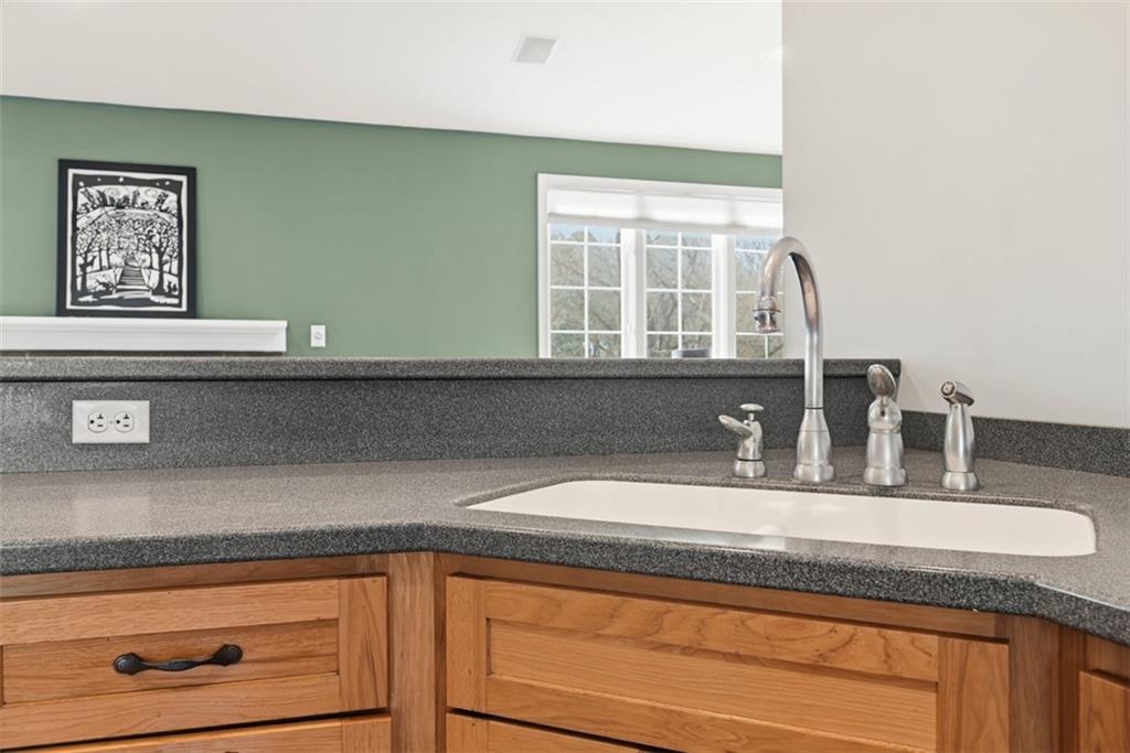 1001 Fox Chapel Road Pittsburgh, PA 15238 - Photo 14 of 50 a close view of sink and tap