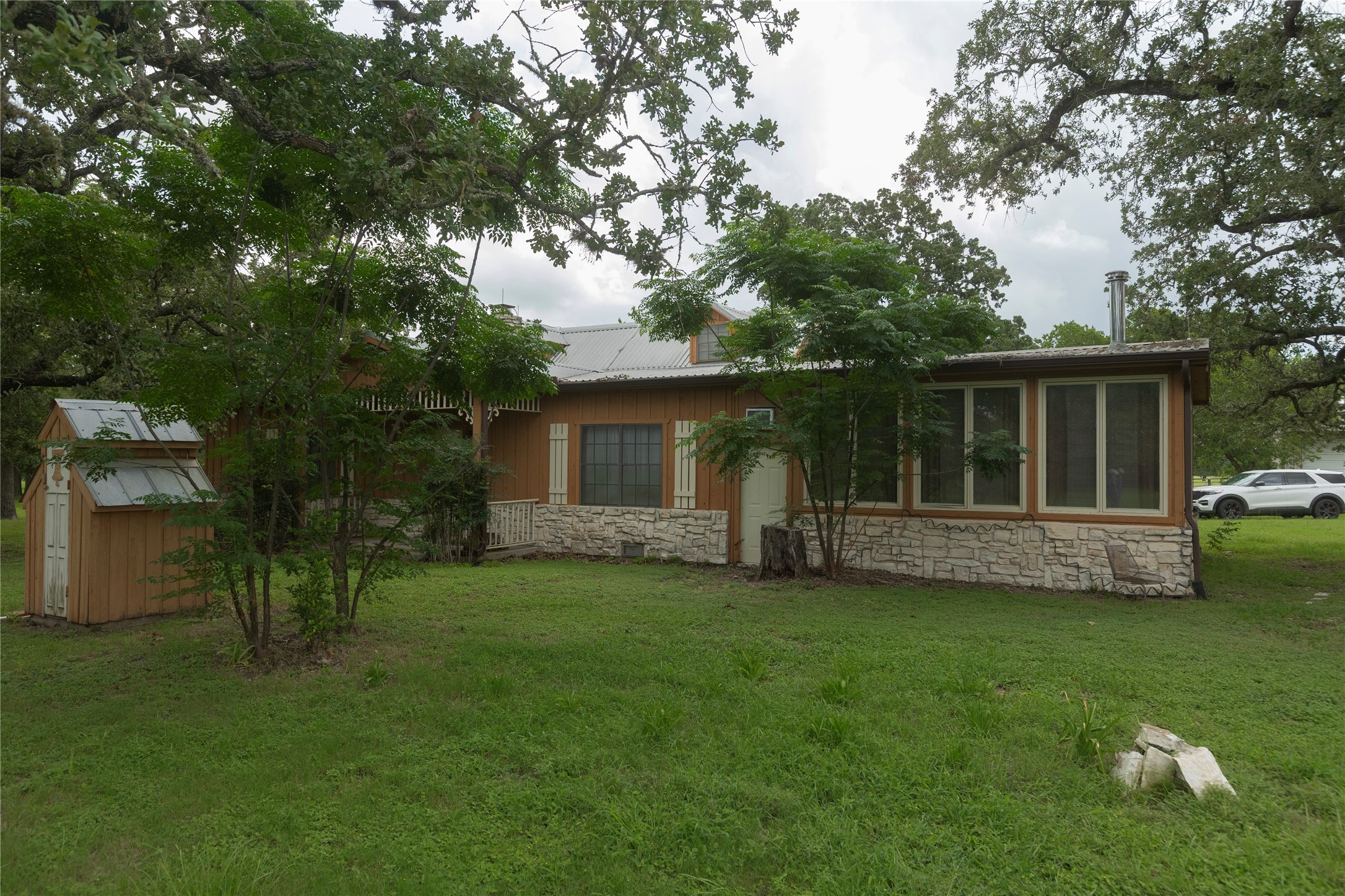 4721 Andreas Road Round Top, TX 78954 - Photo 3 of 20 Sunroom View