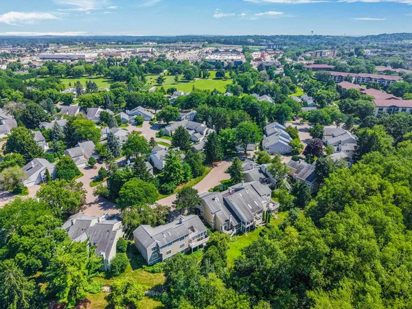 $499,900 | 7412 Cedar Creek Trail, Madison, WI 53717