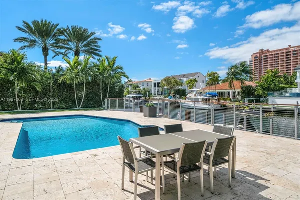 $47,500 | 6832 Sunrise Court, Coral Gables, FL 33133