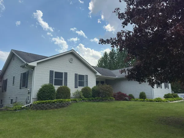 $549,900 | 9868 Willow Road, Willis, MI 48191