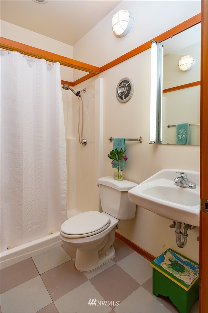 364 Beckett Point Road Port Townsend, WA 98368 - Photo 18 of 39 Gallery Image 18