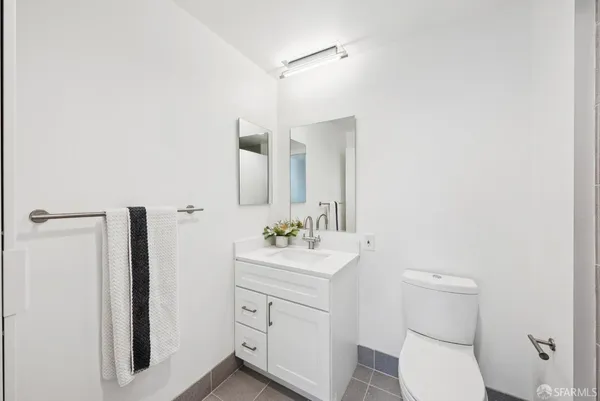 $7,000 | 501 Beale Street, Unit L7H, San Francisco, CA 94105