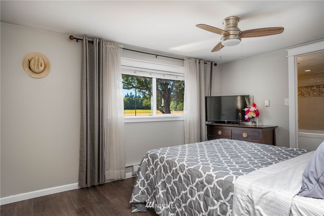 1845 Fort Nugent Road Oak Harbor, WA 98277 - Photo 15 of 33 Gallery Image 15