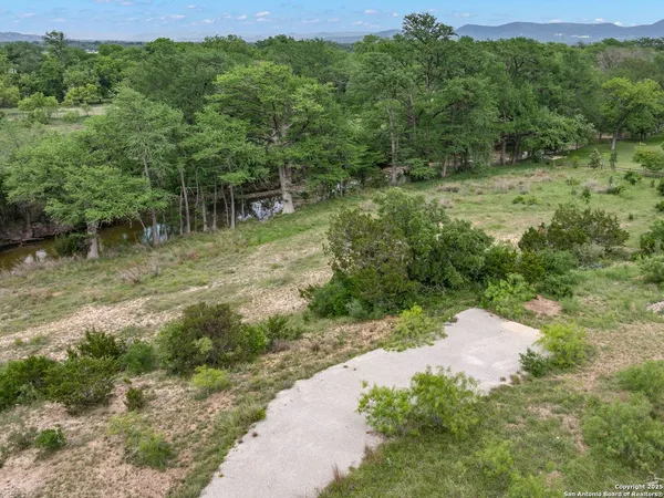 $1,700,000 | 497 Cypress Fls Road, Utopia, TX 78884