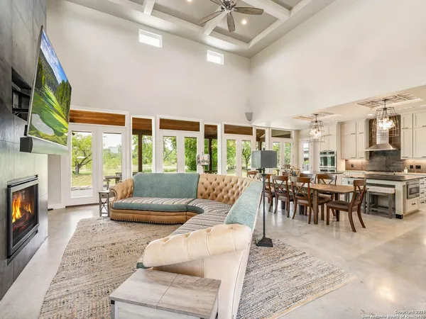 $1,700,000 | 497 Cypress Fls Road, Utopia, TX 78884