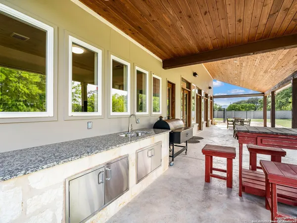 $1,700,000 | 497 Cypress Fls Road, Utopia, TX 78884