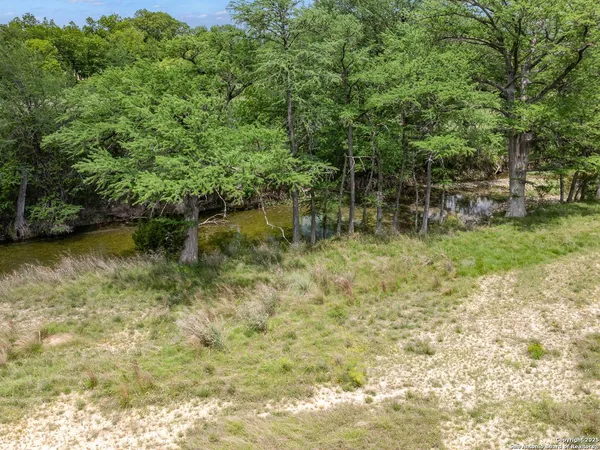 $1,700,000 | 497 Cypress Fls Road, Utopia, TX 78884