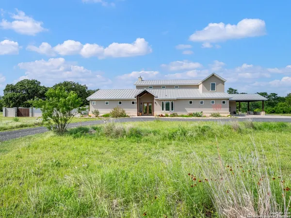 $1,700,000 | 497 Cypress Fls Road, Utopia, TX 78884