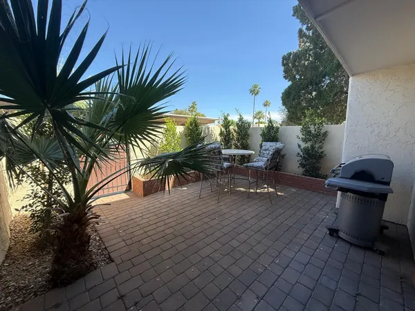 $2,450 | 7845 East Valley Vista Drive, Scottsdale, AZ 85250